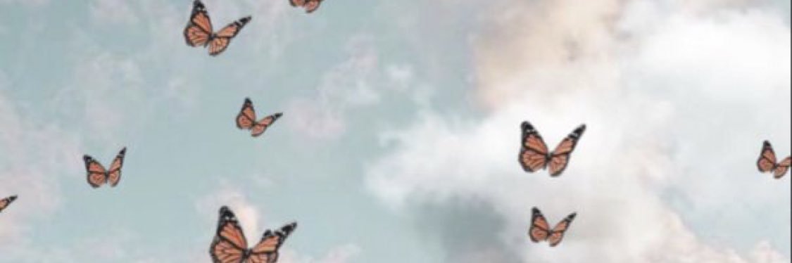 julia_mooree's profile banner image