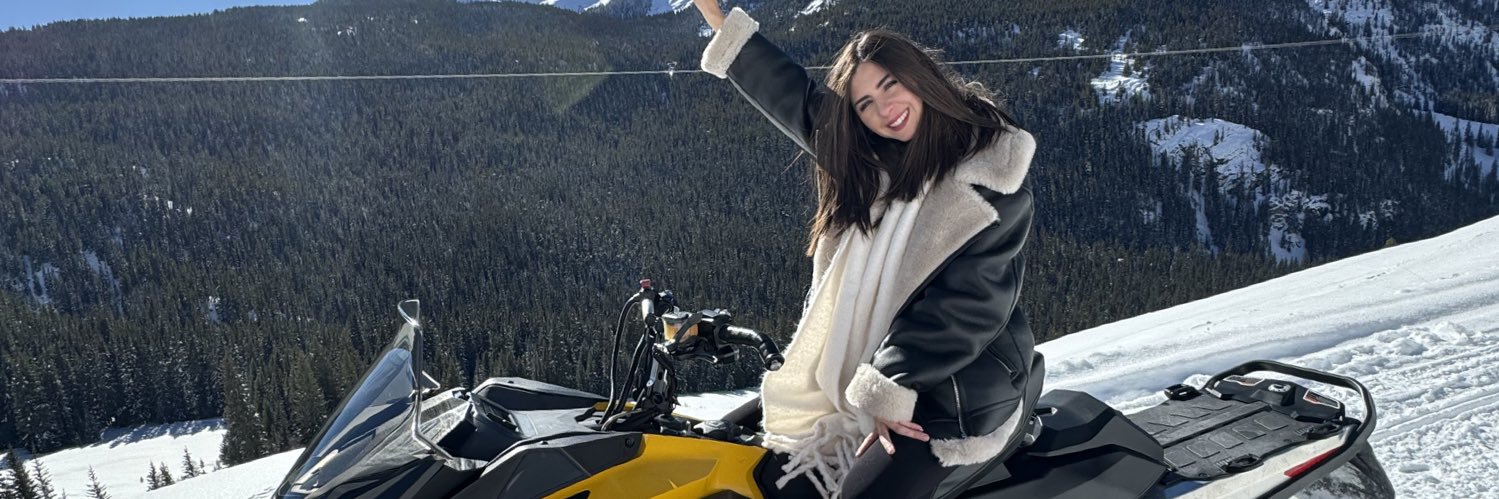 karinamirandaf's profile banner image