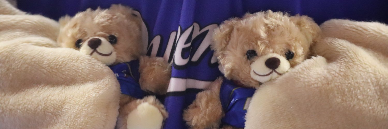 bzysyy's profile banner image