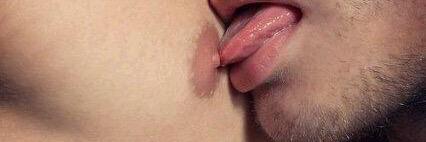 N banner