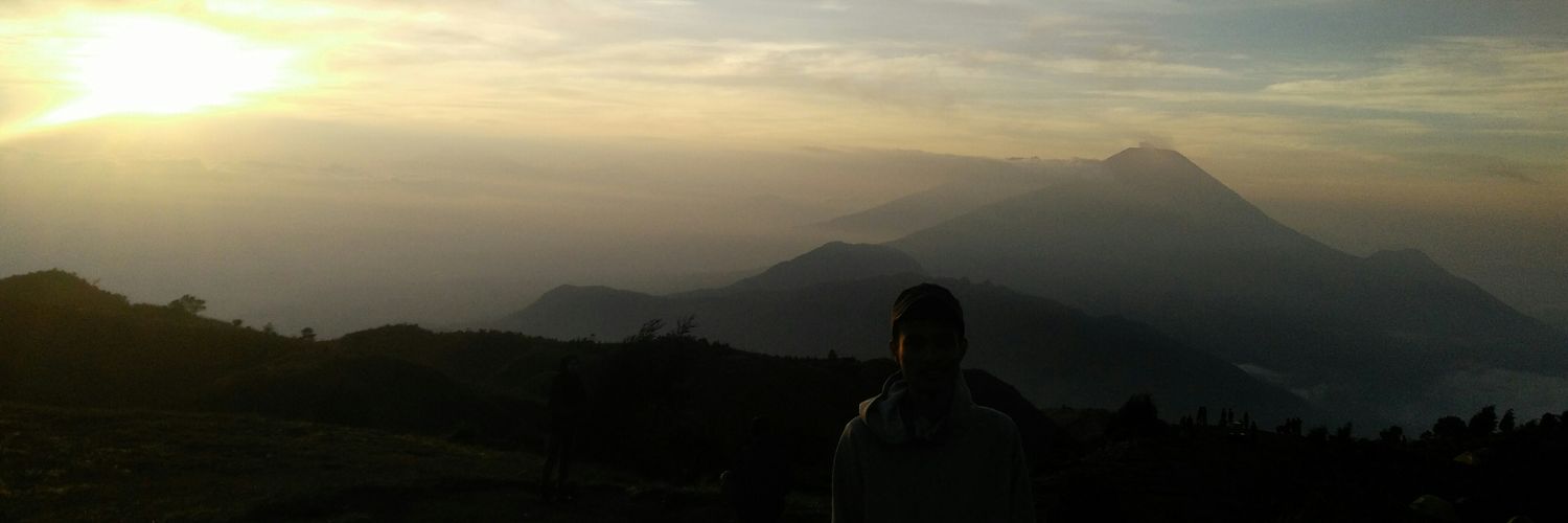 ridwanreus's profile banner image