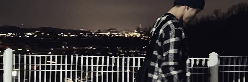 markynuna's profile banner image