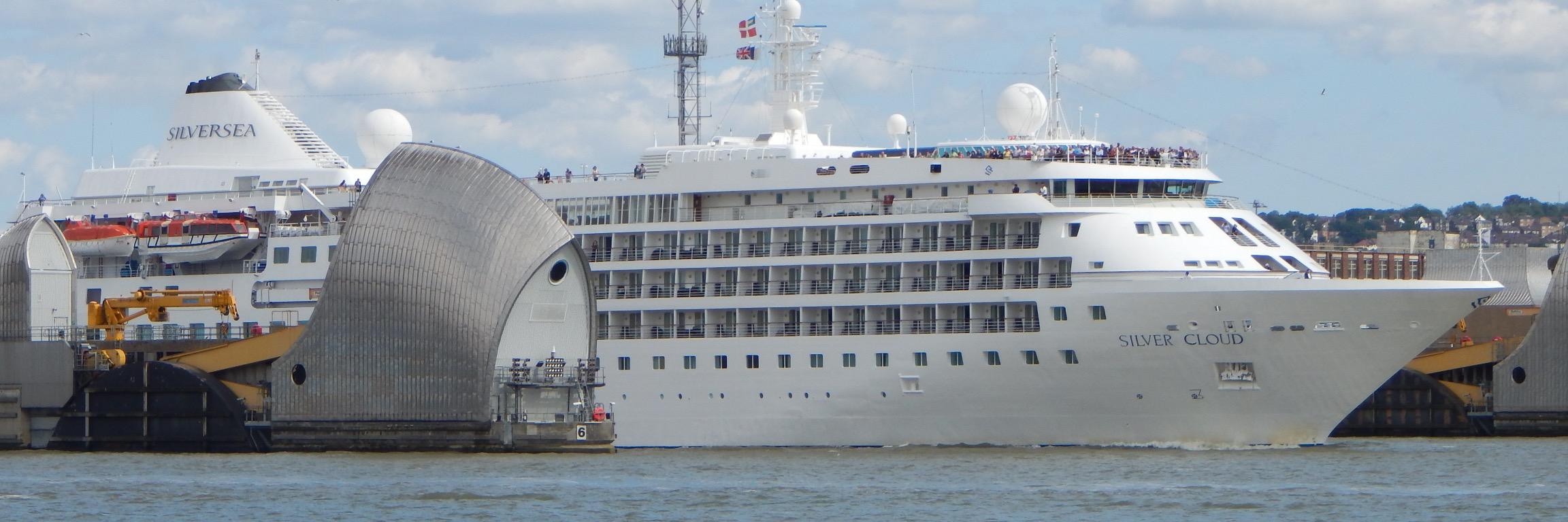Watching The Thames banner