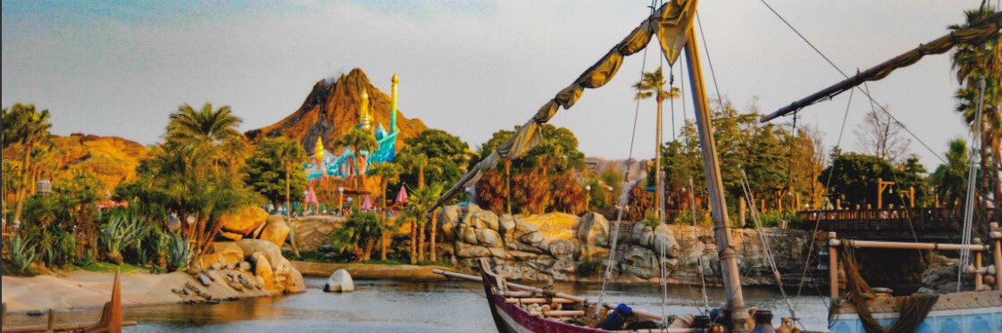 disney_spring4's profile banner image