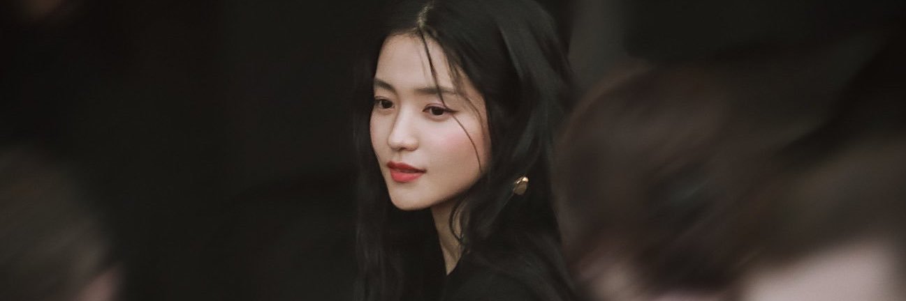taeriia's profile banner image