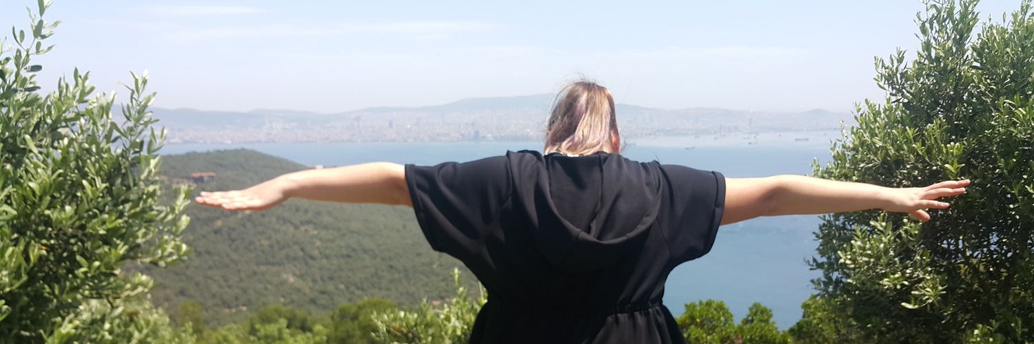 busecerenakgn's profile banner image