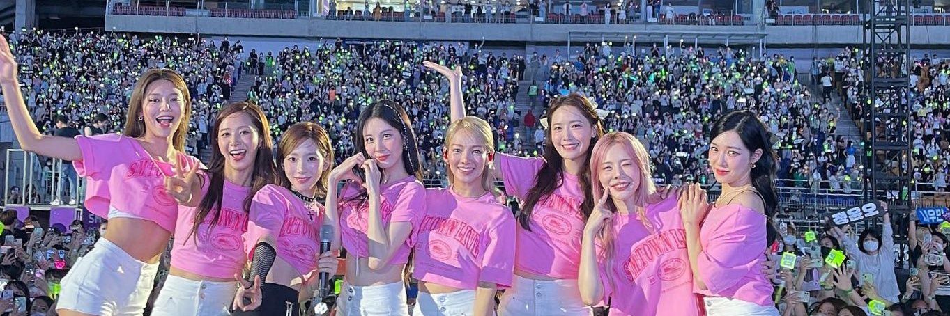 itsMmoon_07's profile banner image
