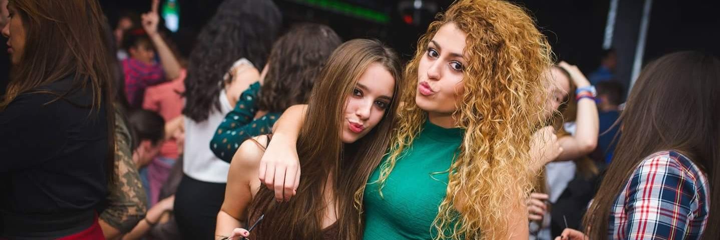 lauramarco12's profile banner image