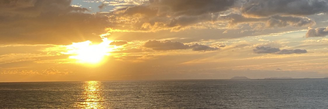 y06223's profile banner image