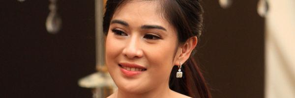 _dian_sastro's profile banner image