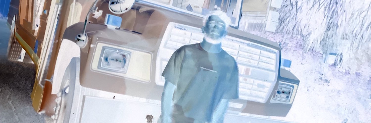 7316904_'s profile banner image