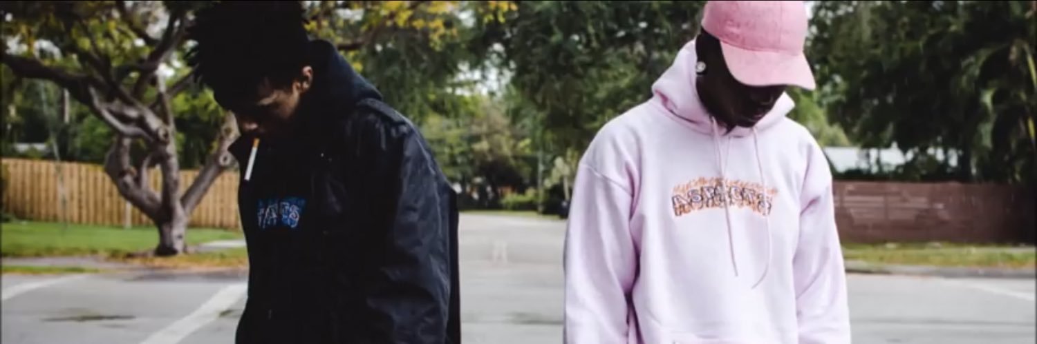 Chri$ 🦇🍫 banner