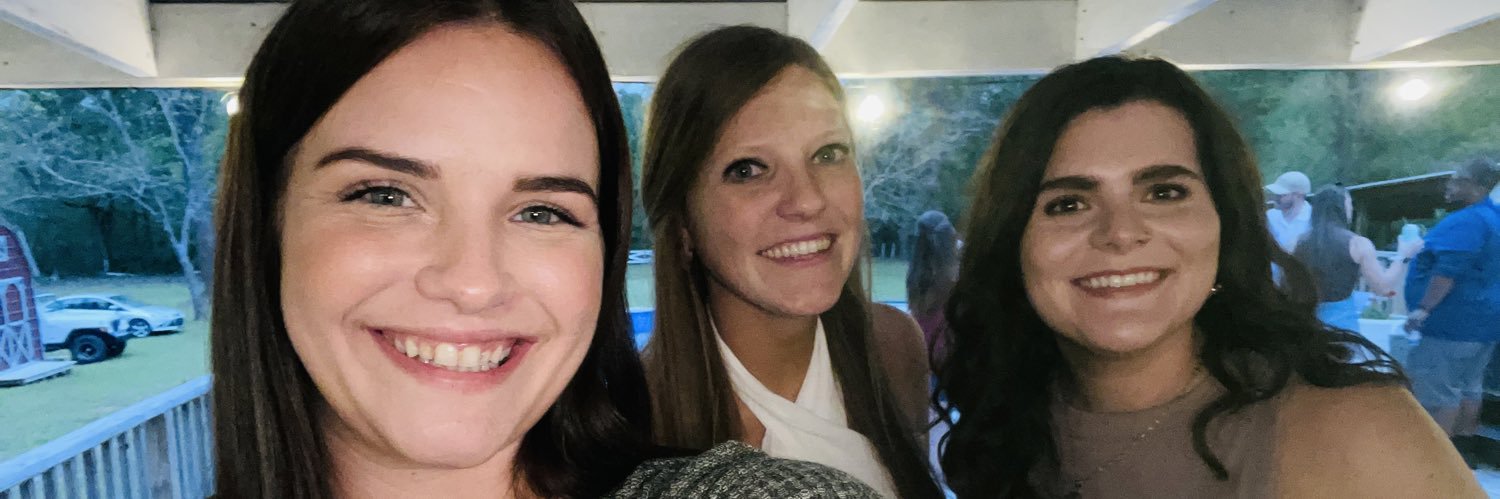 ellieloftin's profile banner image