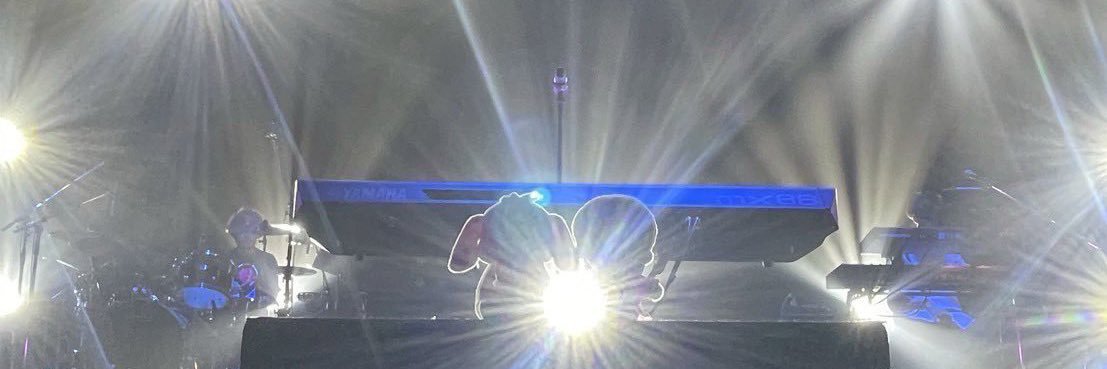 723che's profile banner image