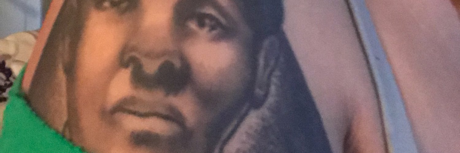 DFemifist's profile banner image