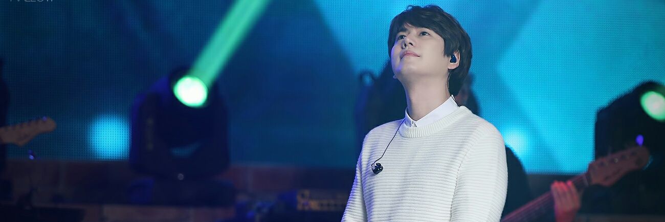 cmcm_12's profile banner image