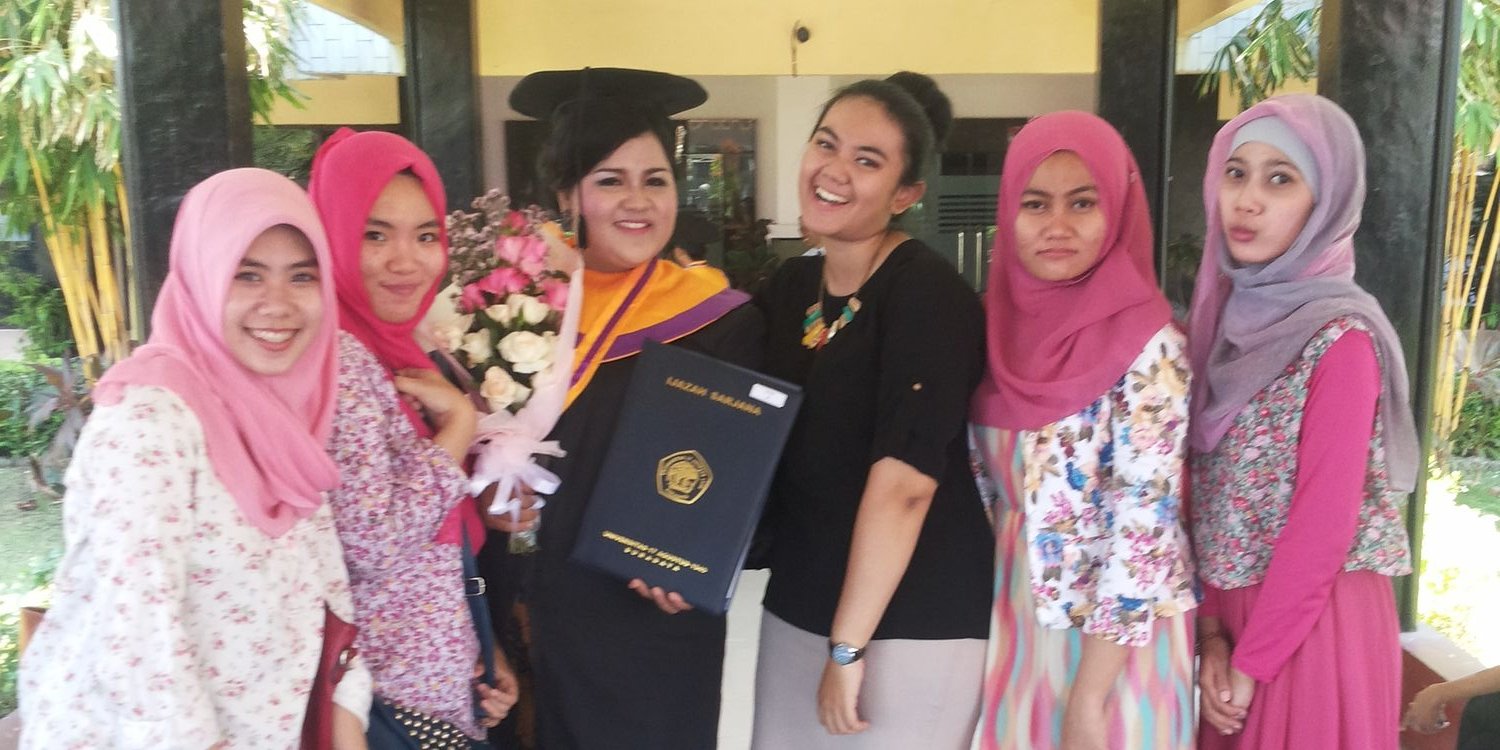 putrianinditta1's profile banner image