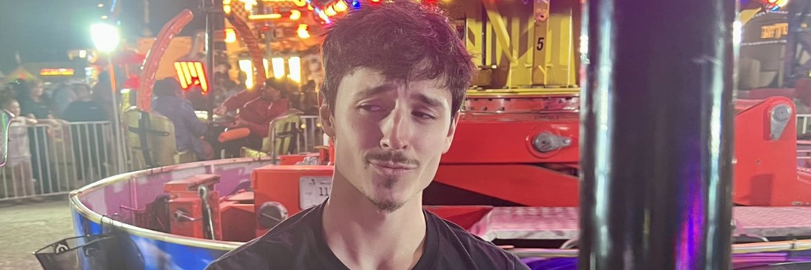 MeredithHannah1's profile banner image