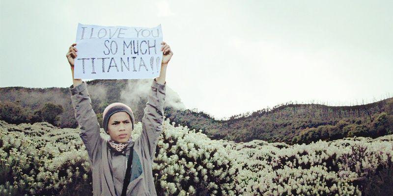taniapenida's profile banner image