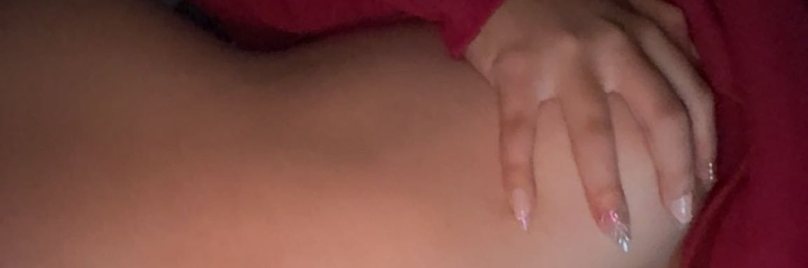 𝑳𝒂𝒖𝒓𝒂 🥀 banner