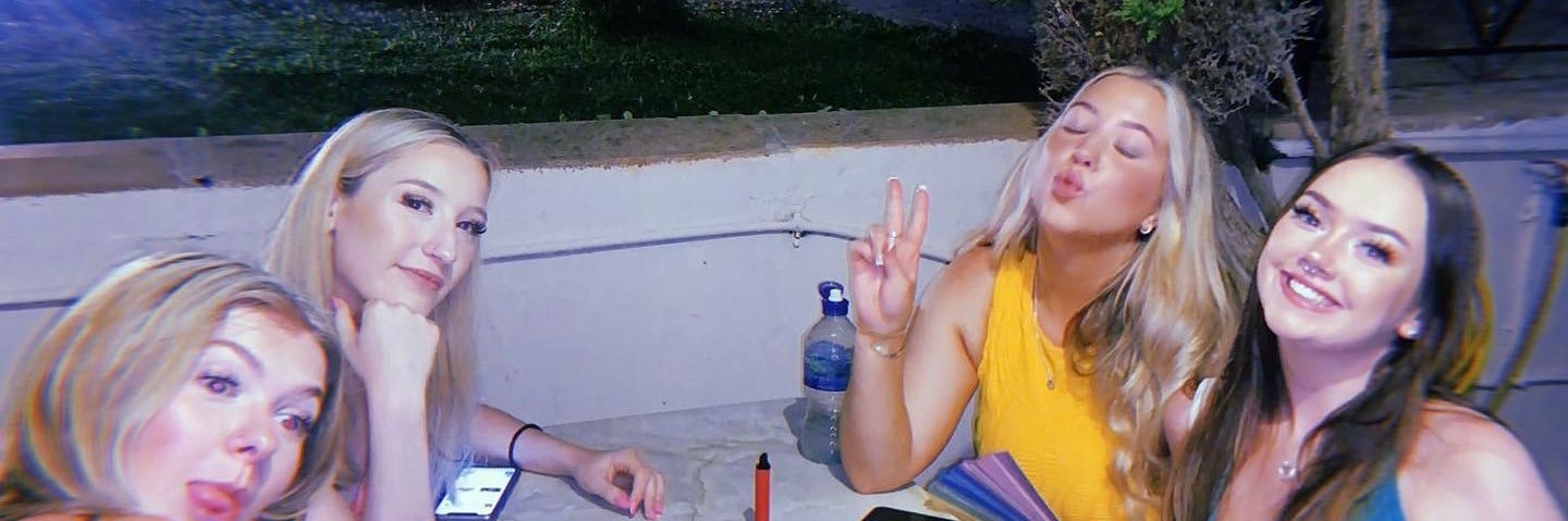 laura70xo's profile banner image