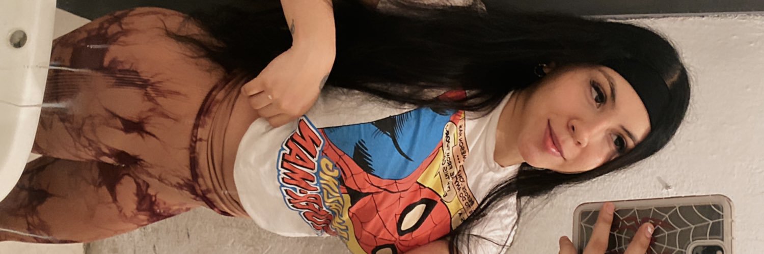 _Victoria96's profile banner image