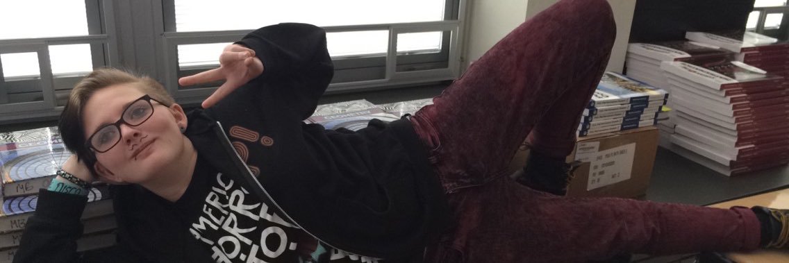 mikkimae2k14's profile banner image