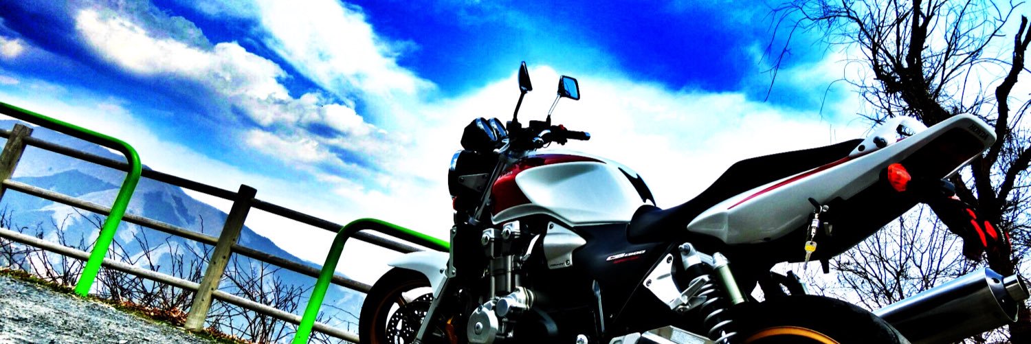 fine1112's profile banner image