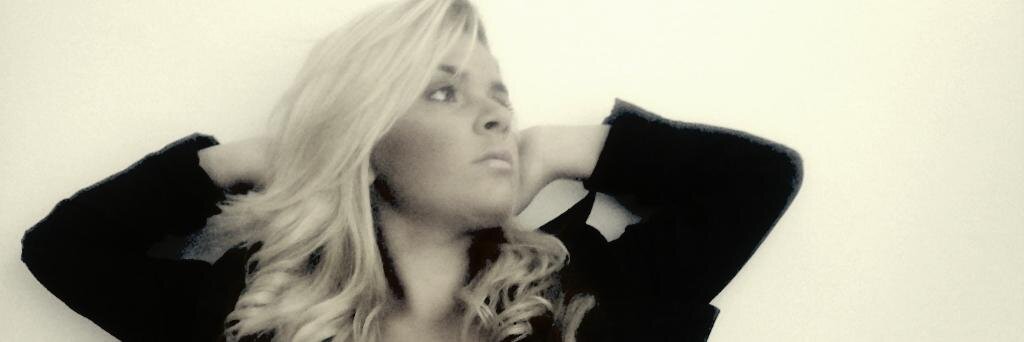 VanisqueMelo's profile banner image