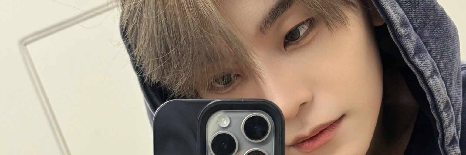 ay banner