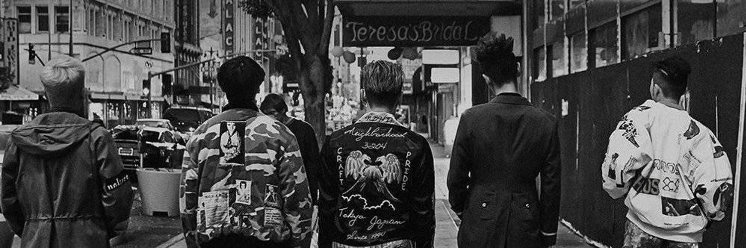paunaye21's profile banner image
