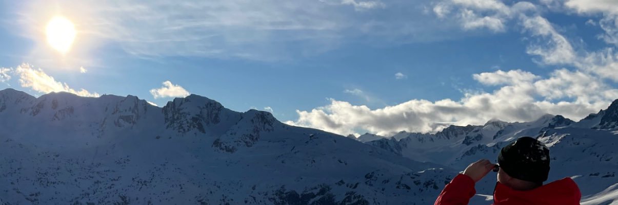 adrien_mrts's profile banner image