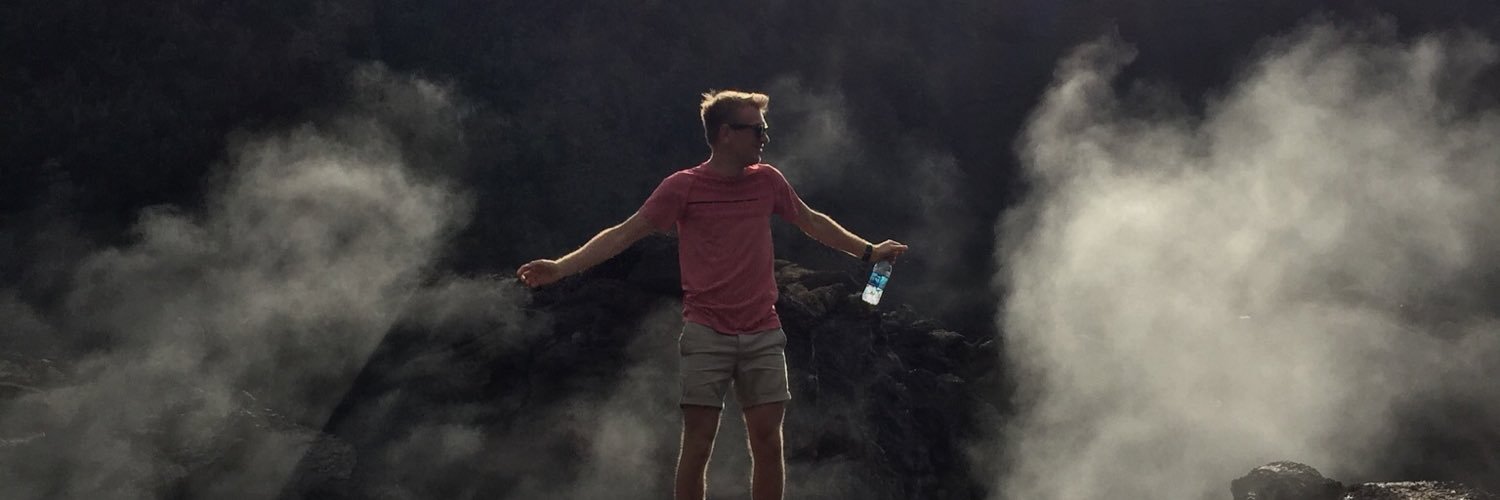 roneveryday's profile banner image