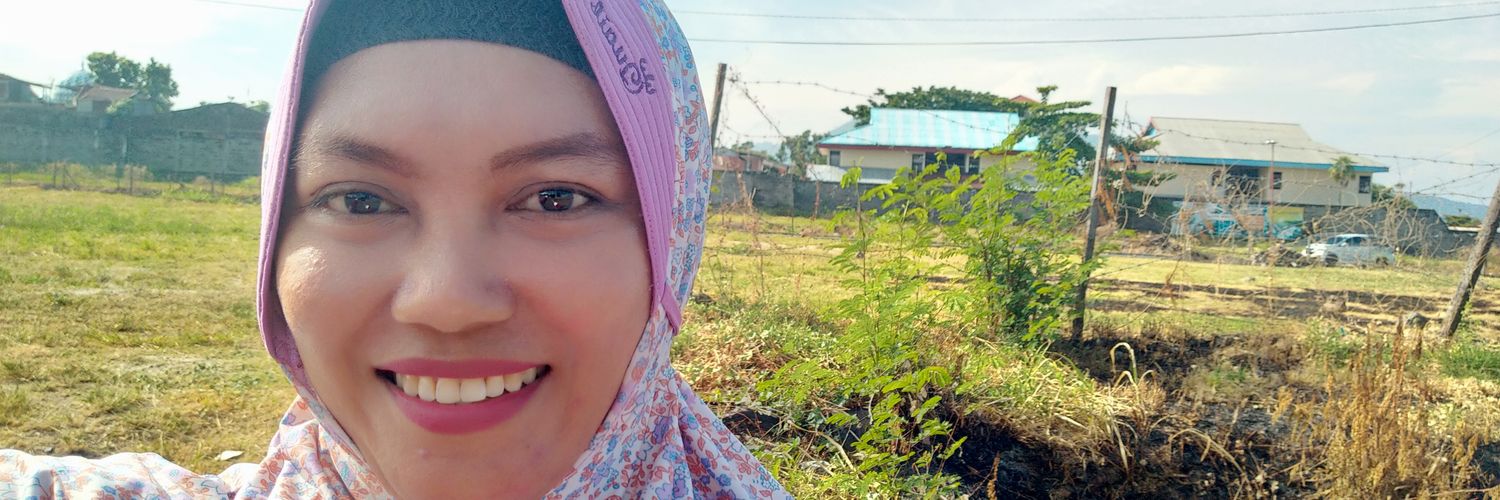 wahida1002's profile banner image