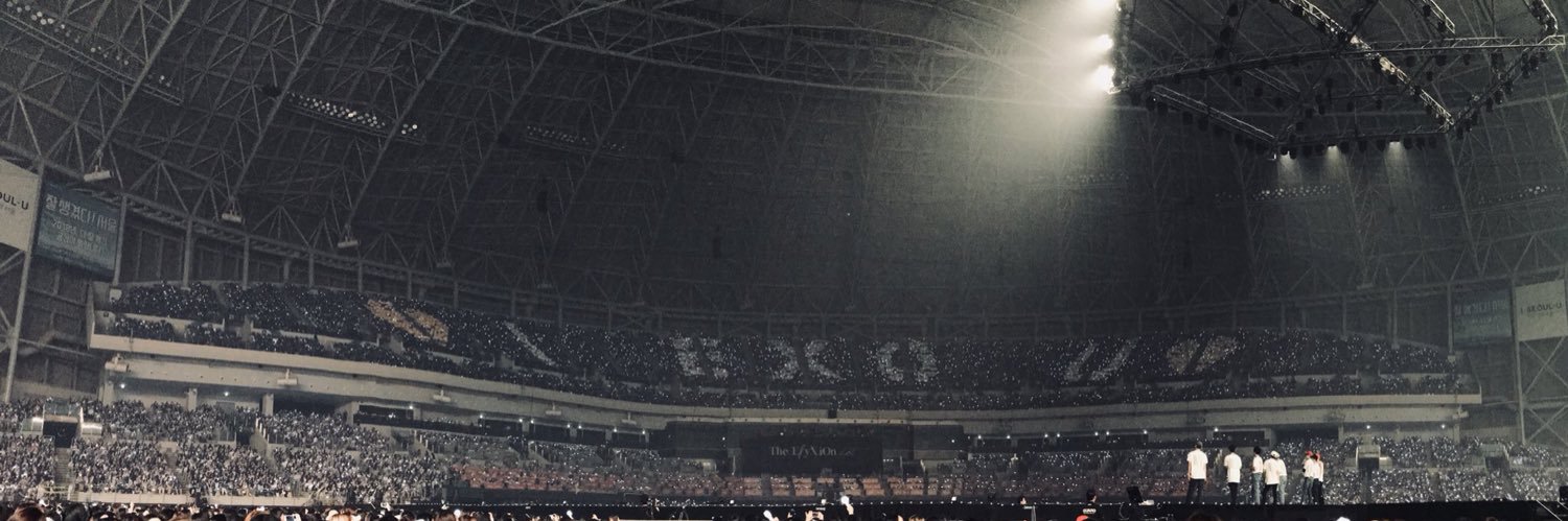 100_black_white's profile banner image