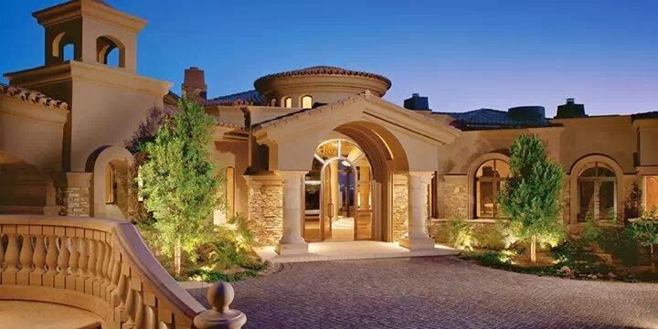 اجاذبك الهوى5B7C3905 banner