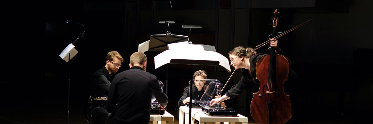 Martin Scheuregger banner