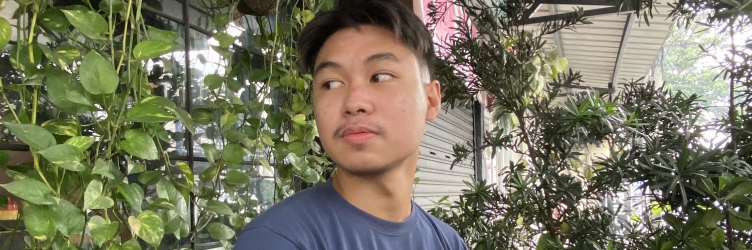 monagoldd's profile banner image