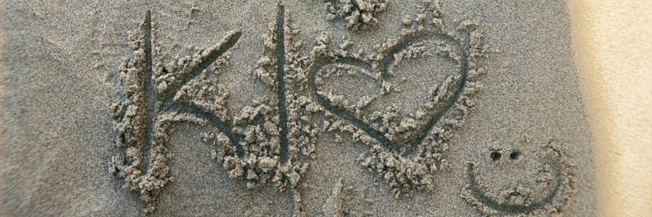 kloe_burrell's profile banner image