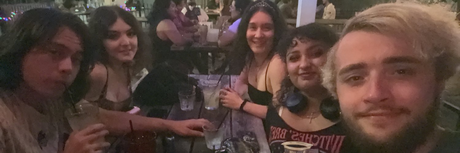 rylan🥥🌴 banner