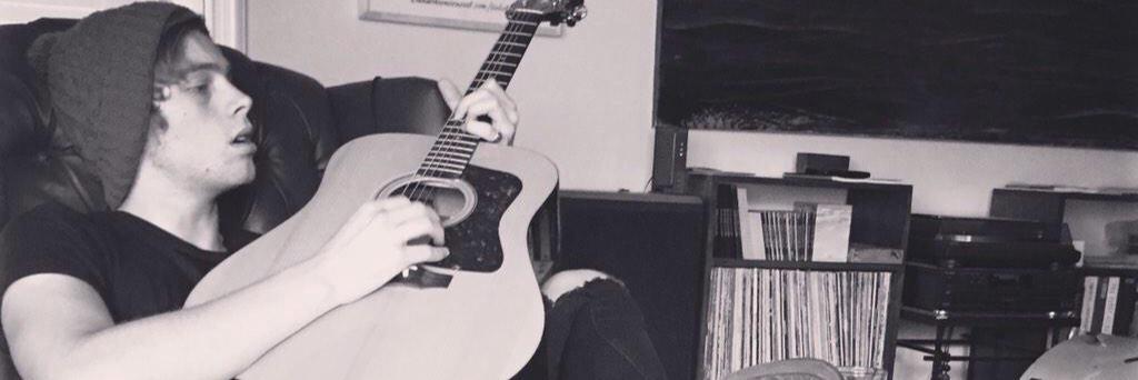Zielle96's profile banner image