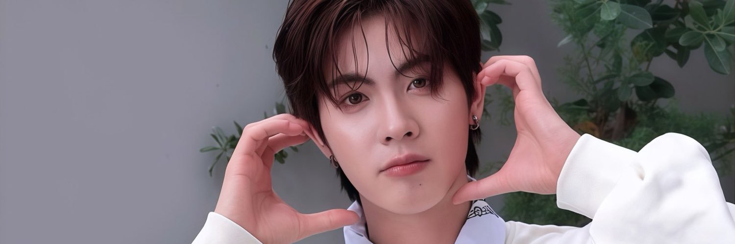 laorratAmp's profile banner image