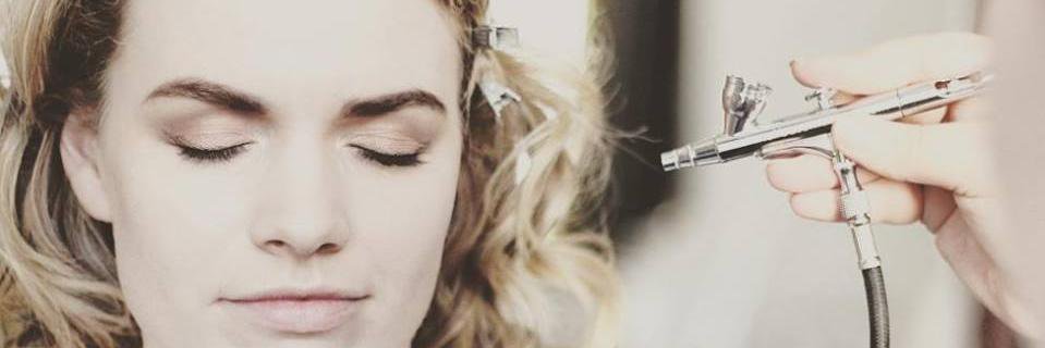 AlmaWhiteMUA's profile banner image