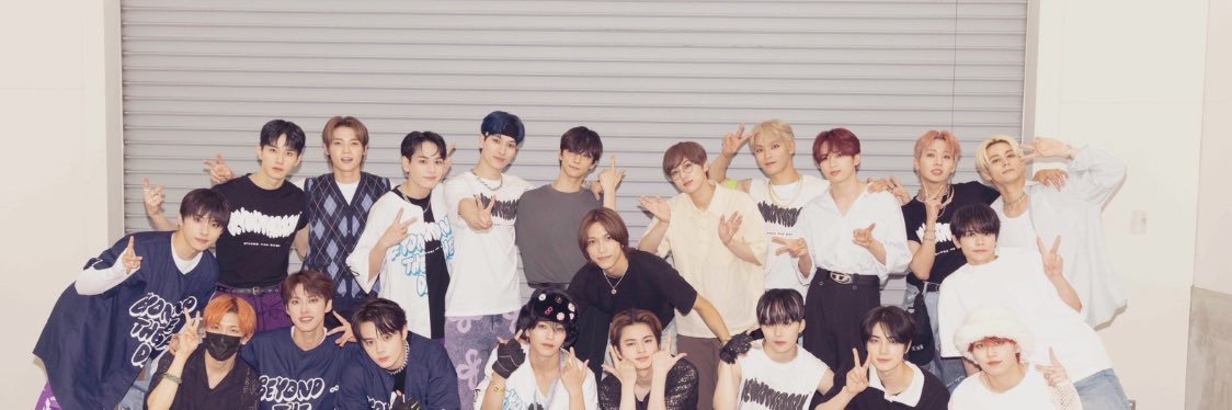 chronicle0526's profile banner image