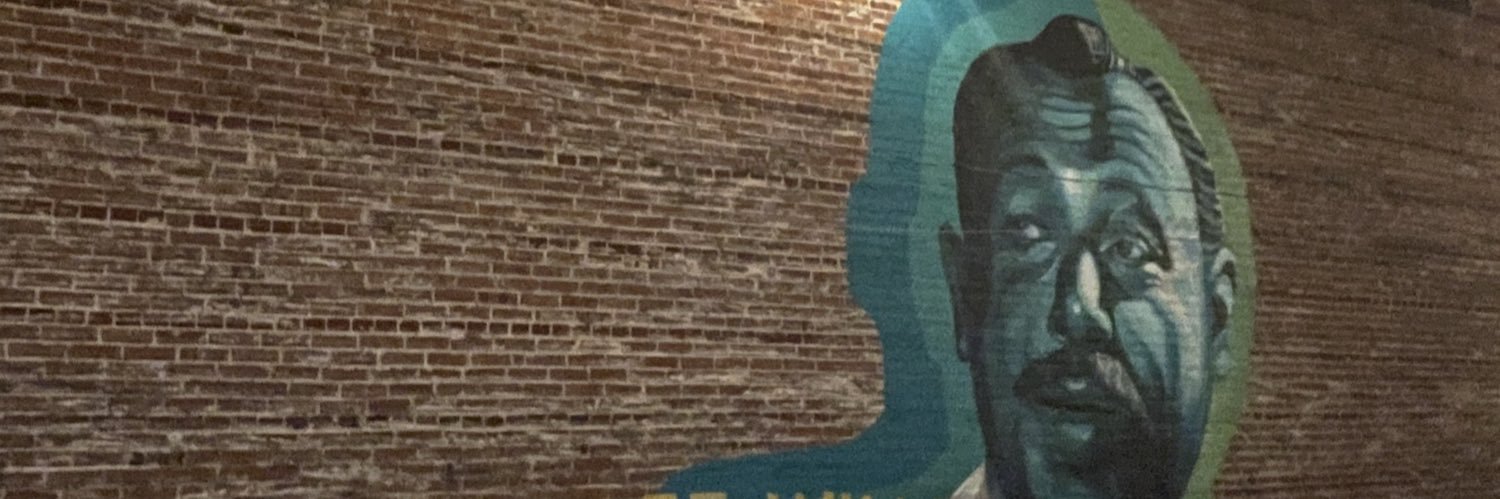 eesolomo's profile banner image