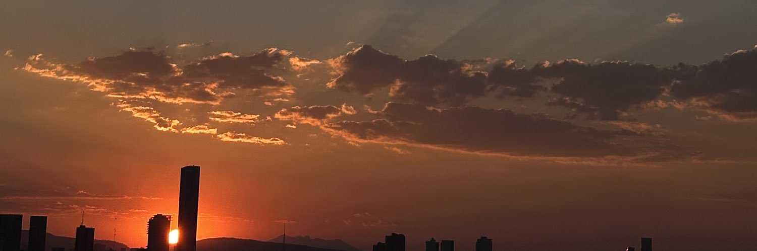 est11i's profile banner image