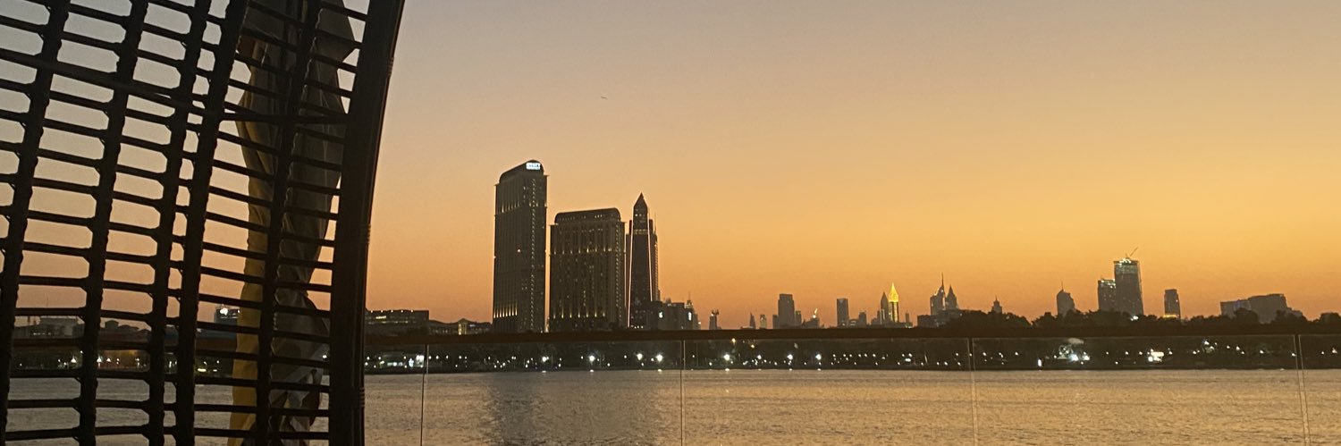 MaxineMaes's profile banner image