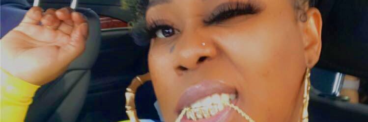 her_vs_me's profile banner image