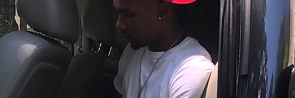 Denzell___'s profile banner image