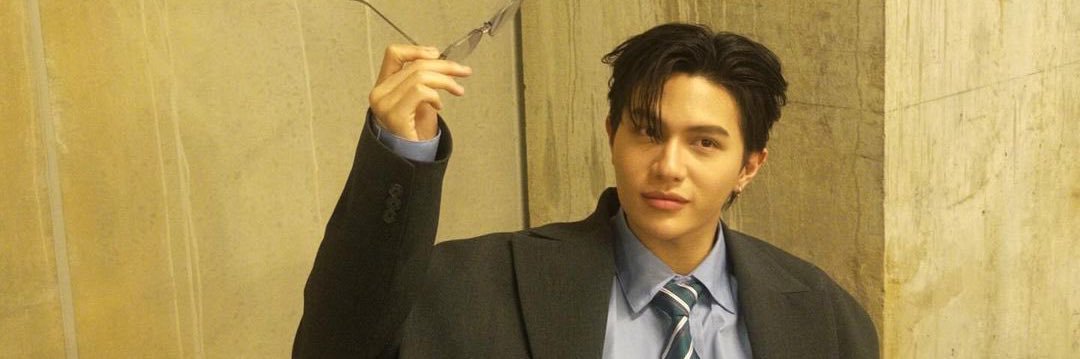 Best_holic's profile banner image